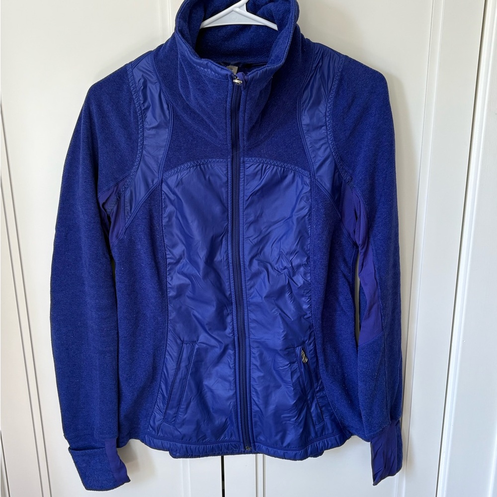 Lululemon Athletica Blue Ski Jacket with High Collar and Quilted Panels